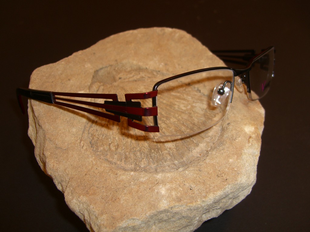 Vázaná brýle s elegantním designem