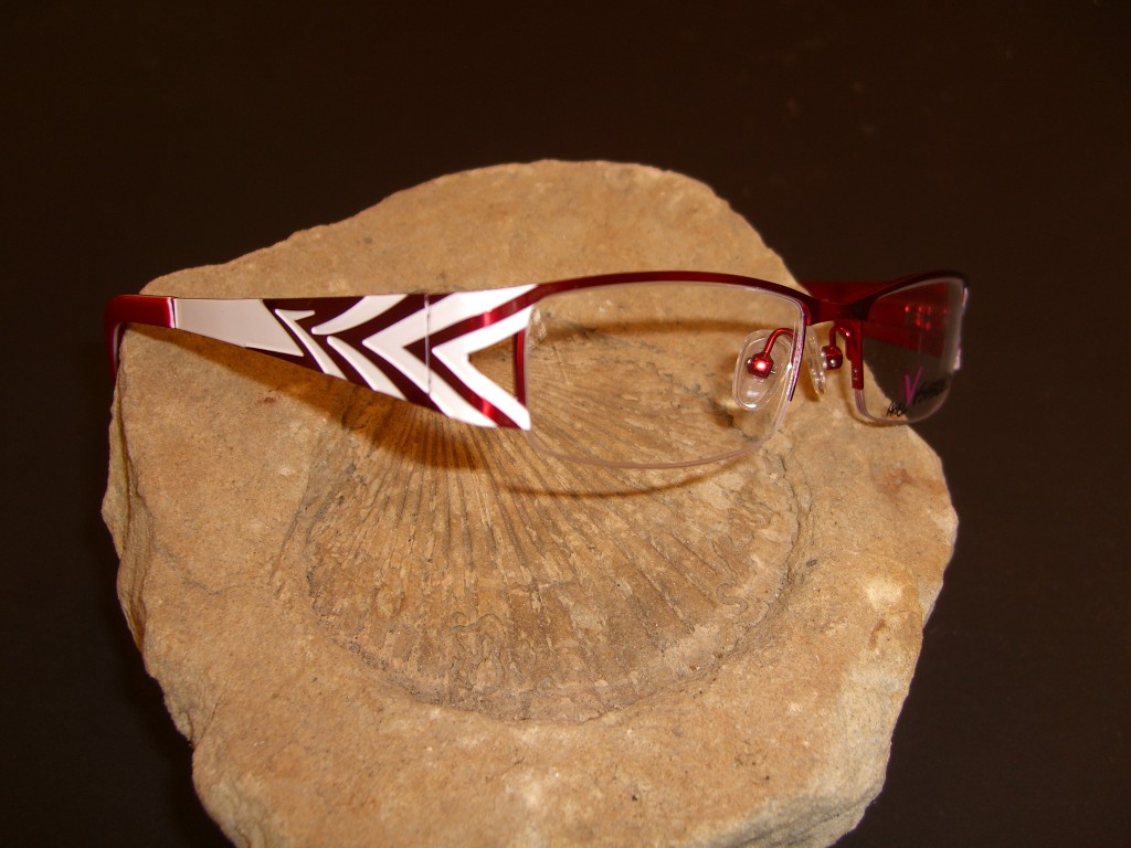 Vázaná brýle s moderním designem